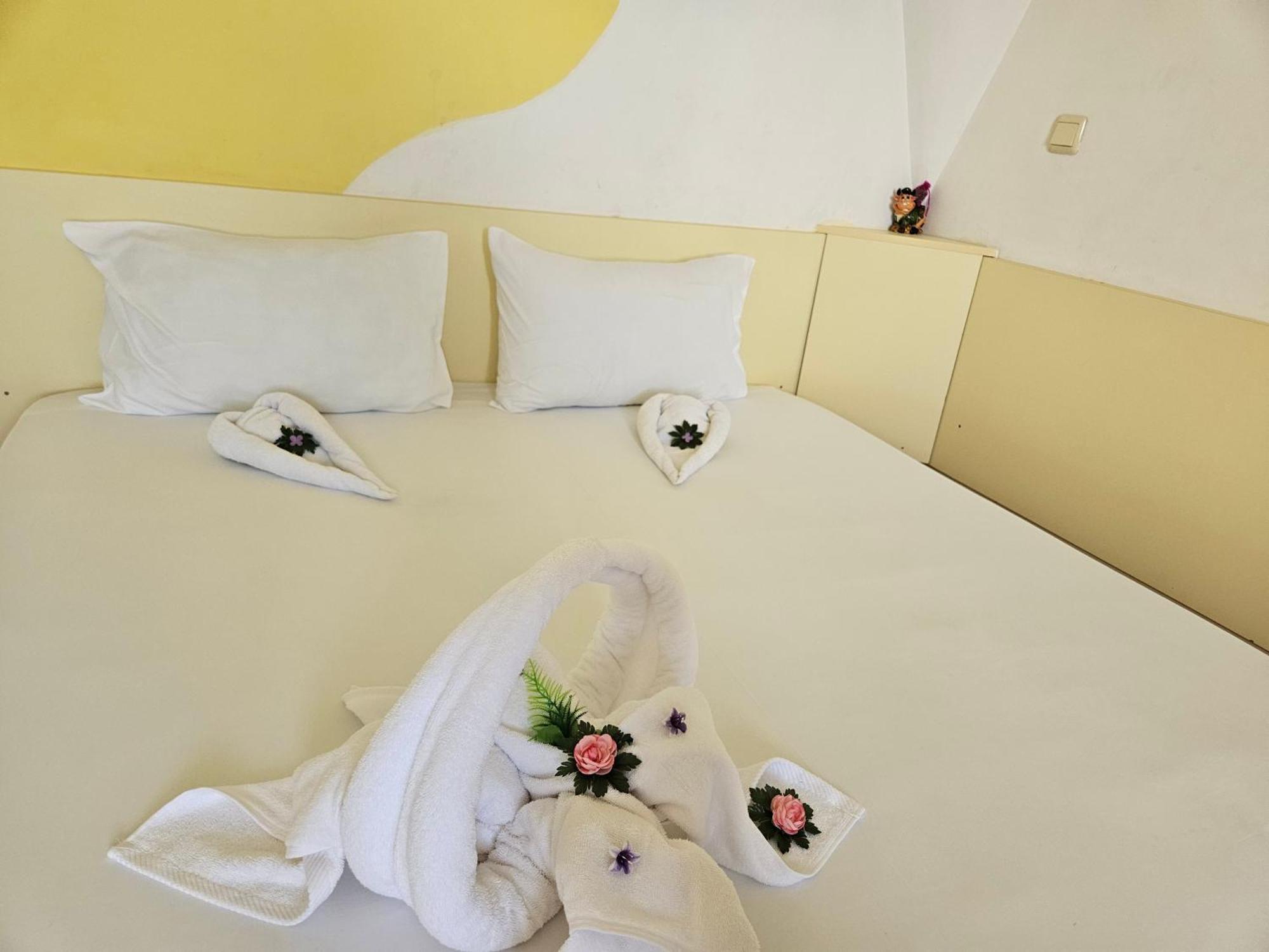 Paralax Hotel فارنا المظهر الخارجي الصورة