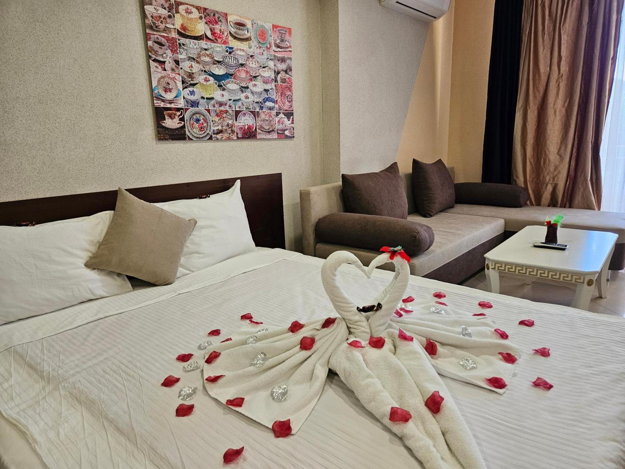 Paralax Hotel فارنا المظهر الخارجي الصورة