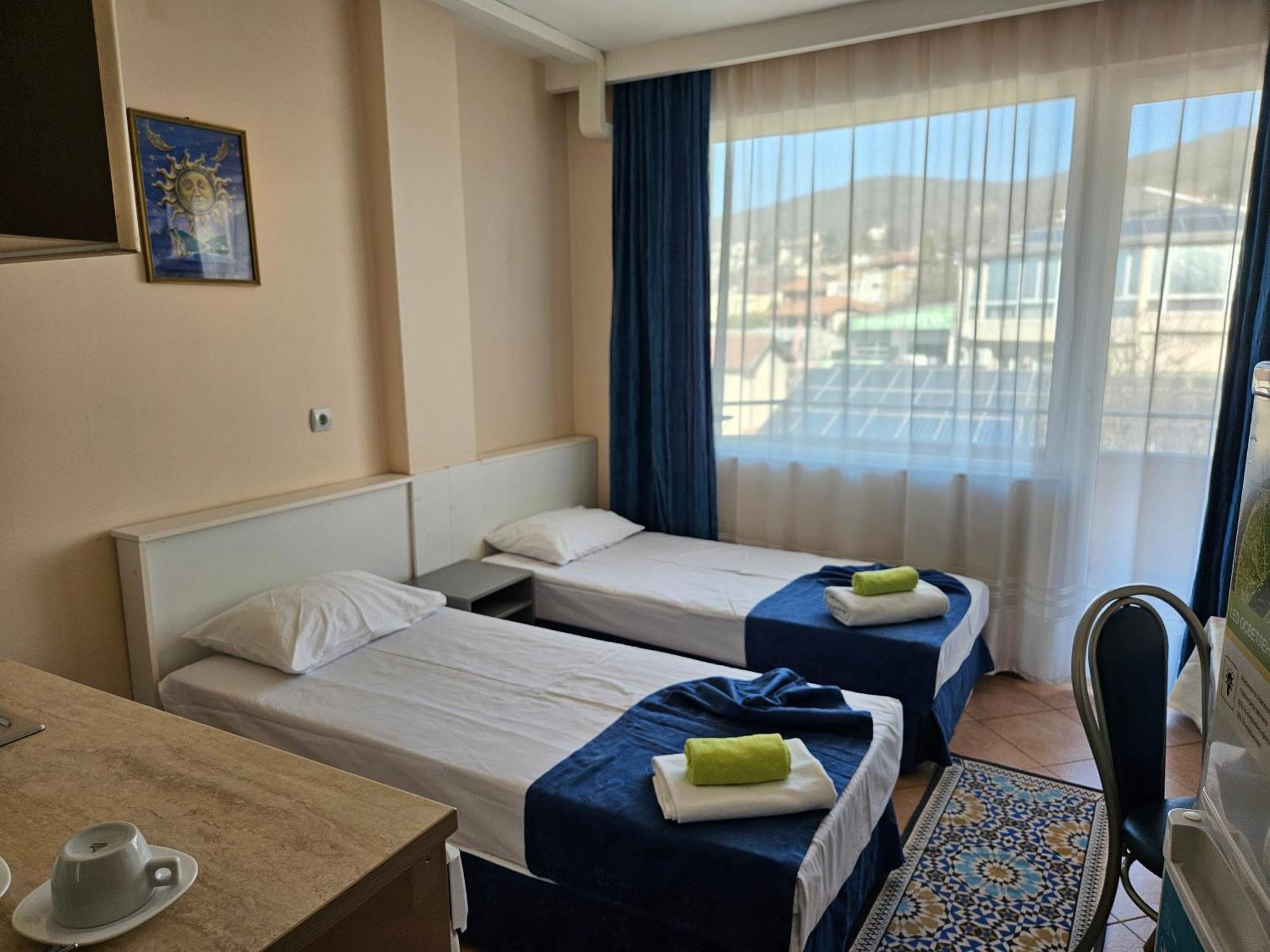 Paralax Hotel فارنا المظهر الخارجي الصورة